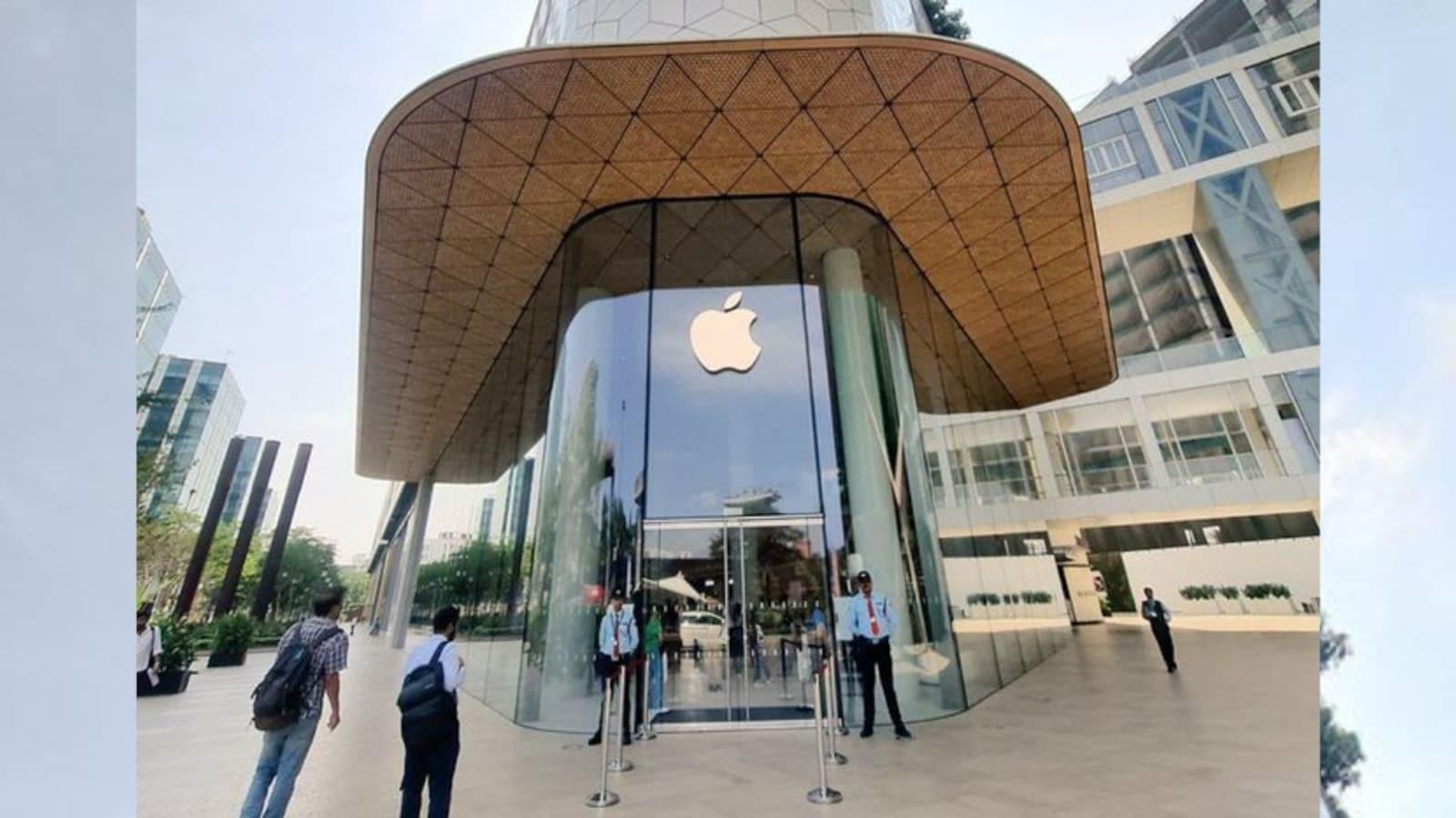 Apple expands again- noida store opens december 11