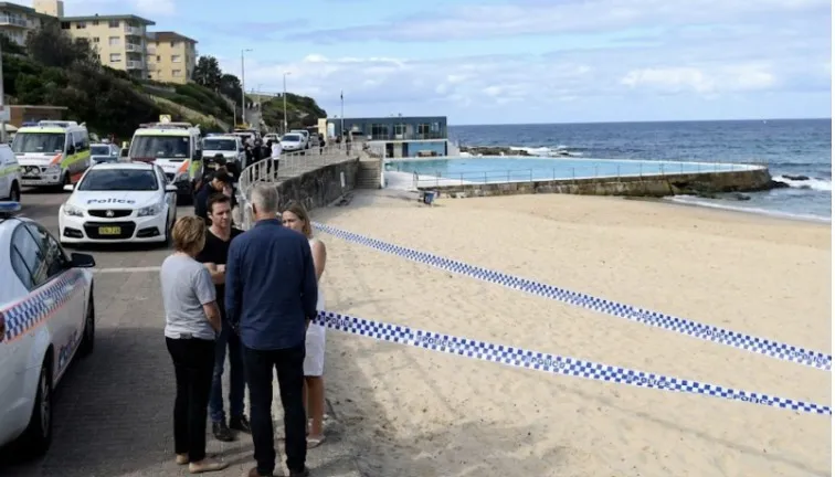 Pm modi condemns bondi beach attack that killed 11