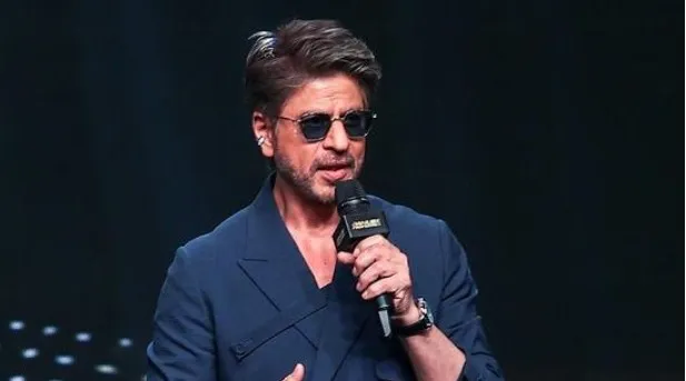Shah rukh khan shrugs off james bond speculations